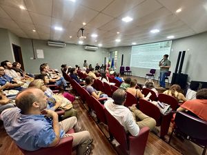 Assembleia da Aliança Pela Restauração da Amazônia reúne pessoas para discutir a importância da restauração