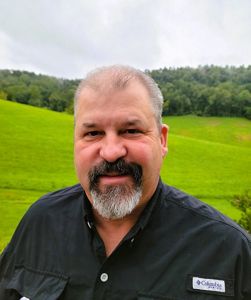 Denny Nurkiewicz headshot.