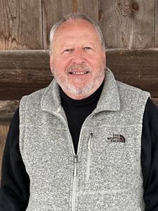 Bruce Miller headshot.