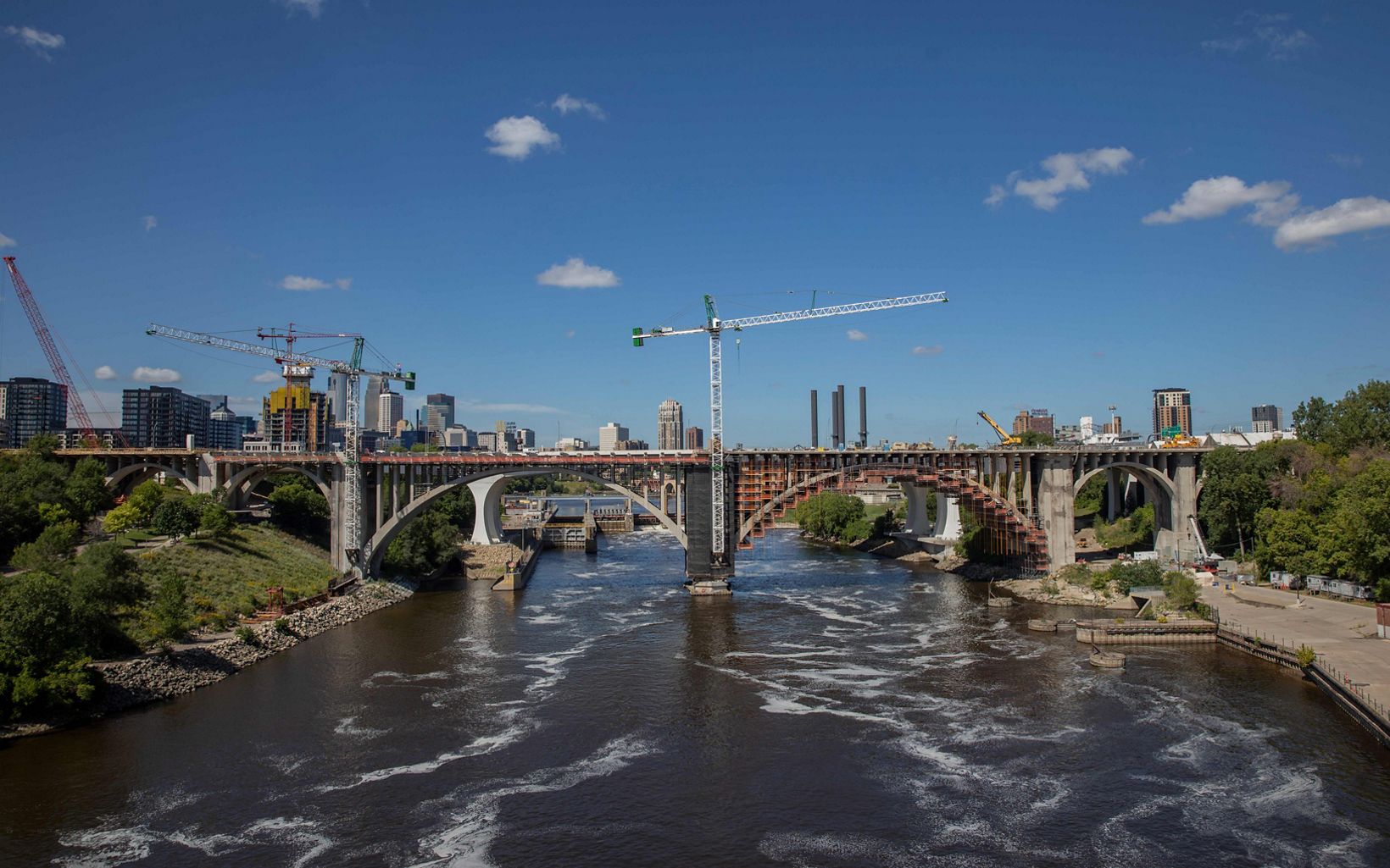 
                
                  Development Minnesota's population is growing, and increased urban development, if poorly planned, can threaten water quality.
                  © Ackerman + Gruber
                
              