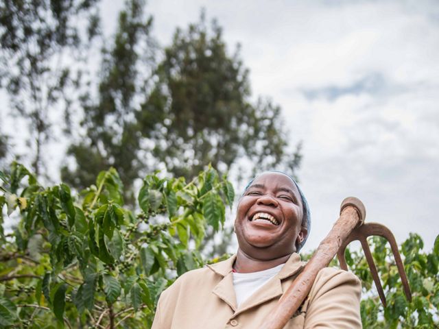 Gladys Wangechi is a farmer in Nyeri County, Kenya. With support from the Upper Tana-Nairobi Water Fund, Gladys has reduced soil runoff from her farm.