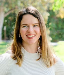 Rebecca Humphries headshot.