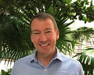 Dr. Rob Brumbaugh headshot.