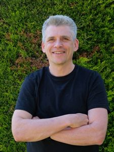 Headshot of Rob Cunningham.