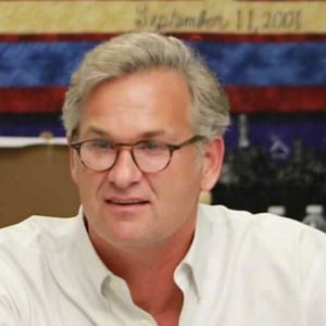 Stephen Kiernan headshot.