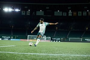  Eryk Williamson of the Portland Timbers going in for a free kick.