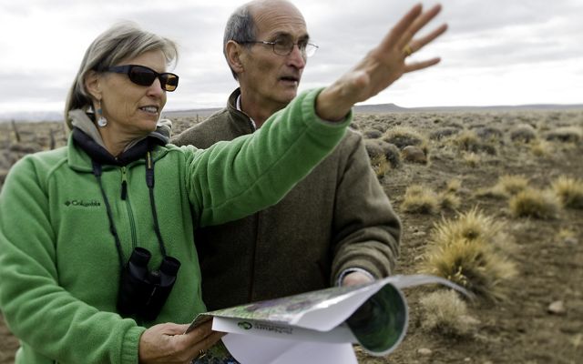 (ALL INTERNAL USES: LIMITED EXTERNAL USES) TNC’s Robin Cox and  Douglas Reid, President of the Board of Directors of Fundación Neuquén take part in CAP (Conservation Planning process) on several large properties around the San Martin, Argentina. Photo credit: © Bridget Besaw      